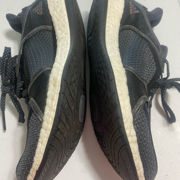 Adidas shoe - Picture 2 of 8